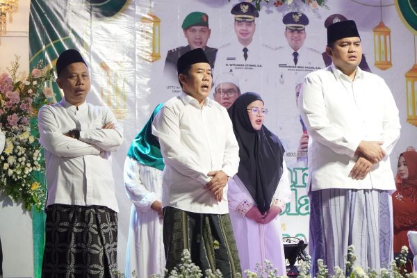 Ketua DPRD Bersama Anggota Hadiri Jepara Bersholawat, Ajak Kuatkan Kerukunan
